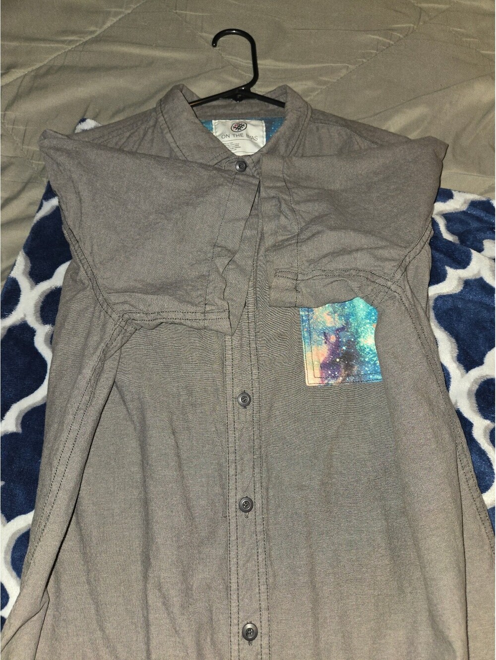 On The Byas Men's Gray Button-Up Shirt with Galaxy Pocket, Size L